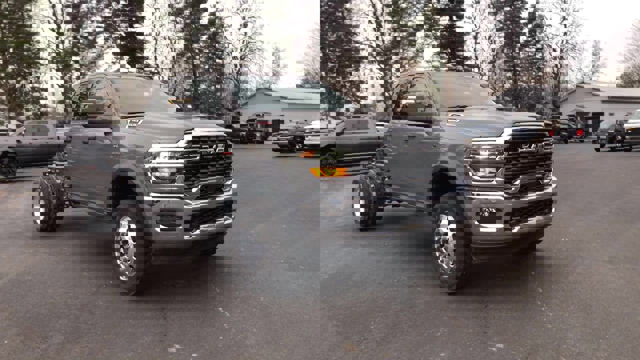 New 2026 RAM 4500 Tradesman w/ Chrome Appearance Group image 2