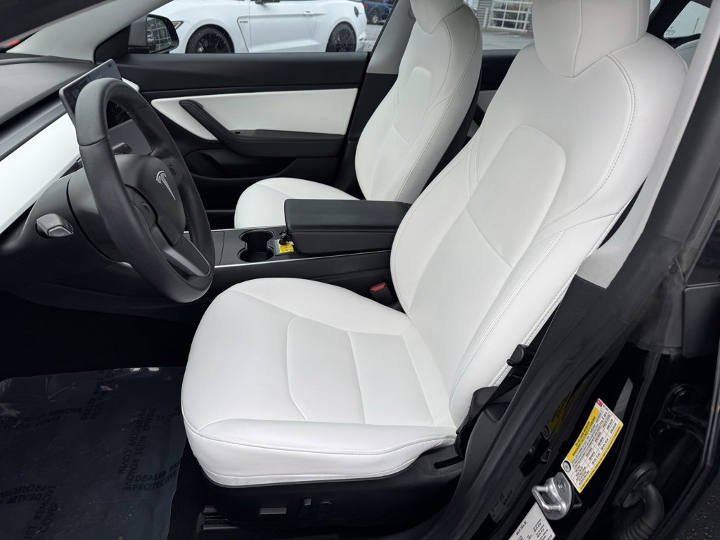 Used 2019 Tesla Model 3 Performance image 9
