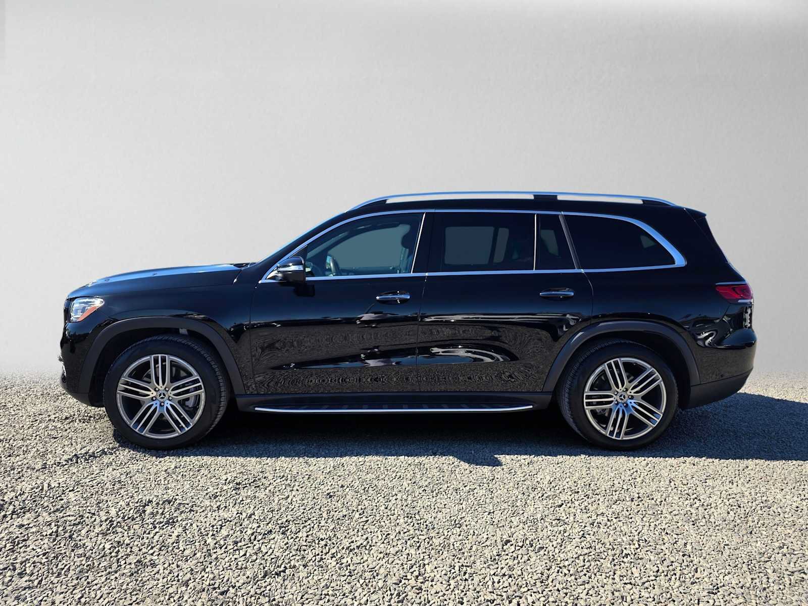 Used 2023 Mercedes-Benz GLS 450 4MATIC image 6