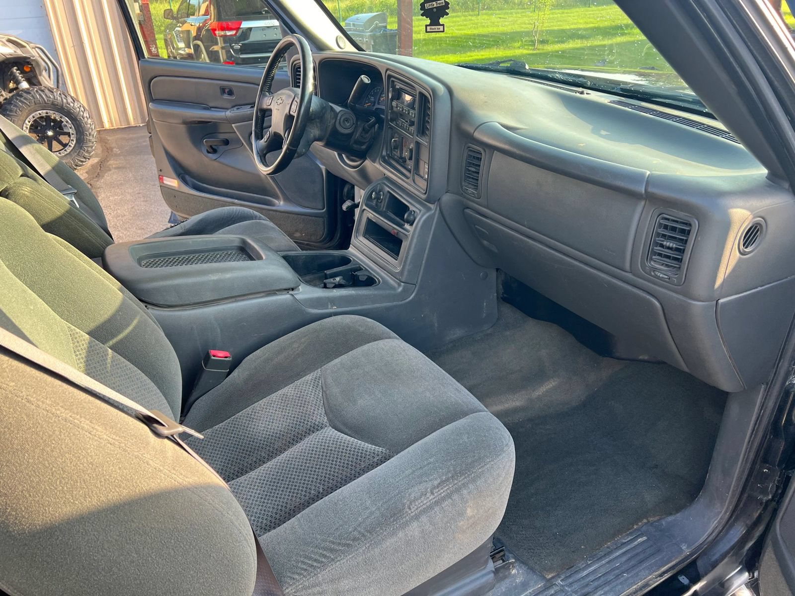 Used 2004 Chevrolet Silverado 1500 4x4 Extended Cab w/ Light Duty Power Package image 18
