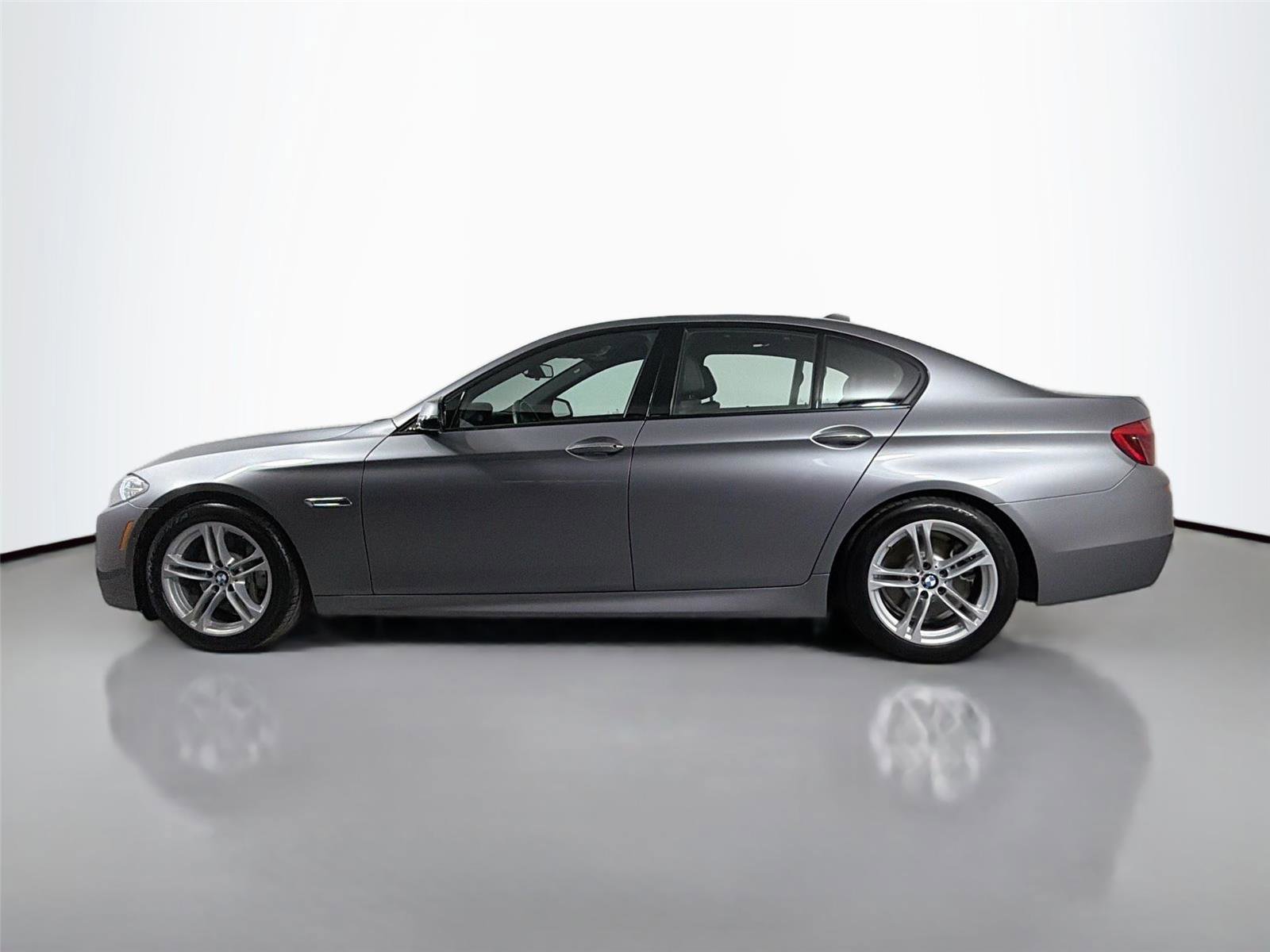 Used 2016 BMW 535i Sedan RWD image 8