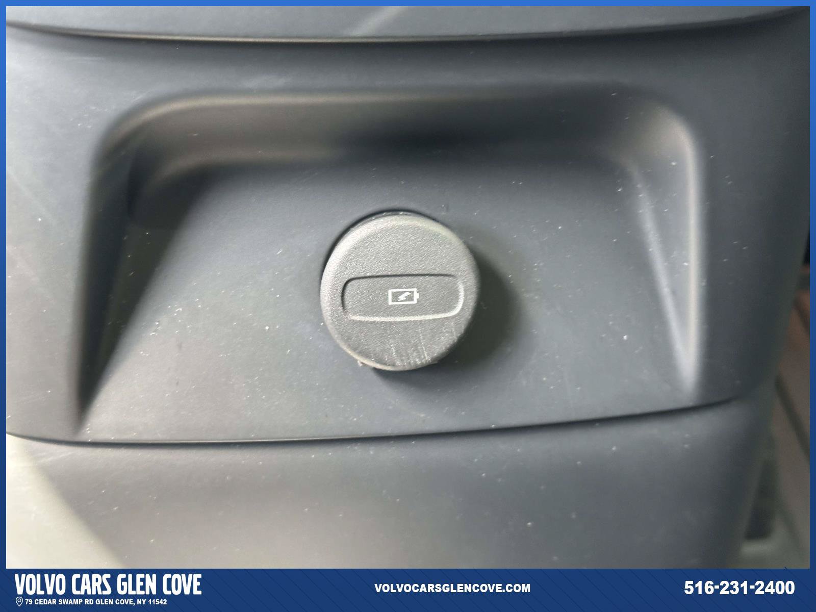 Used 2023 Volvo XC90 T8 Plus w/ Protection Package Premier AWD/4WD image 17