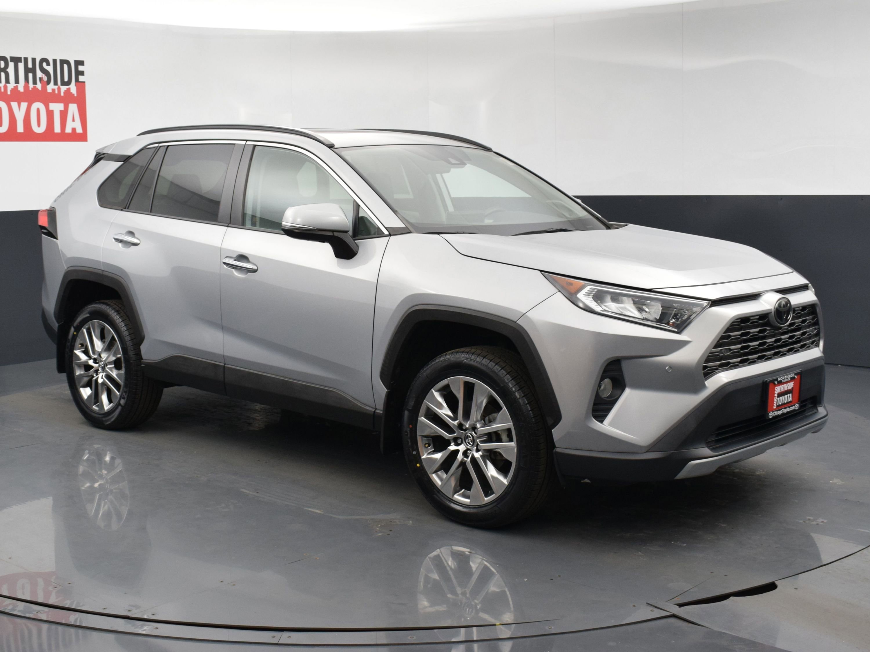 Used 2020 Toyota RAV4 Limited w/ Carpet Mat Package image 6