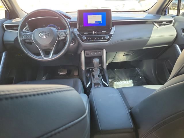 Used 2023 Toyota Corolla Cross XSE w/ Convenience Package image 9