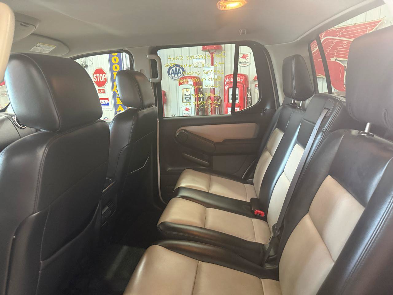 Used 2007 Ford Explorer Sport Trac Limited RWD image 20