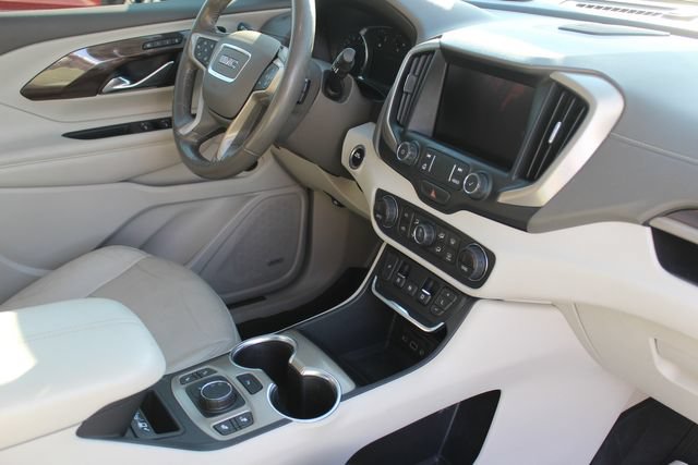 Used 2020 GMC Terrain Denali w/ LPO, Floor Liner Package FWD image 32