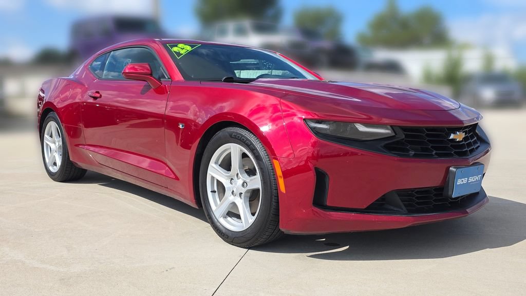 Used 2023 Chevrolet Camaro LT RWD image 7