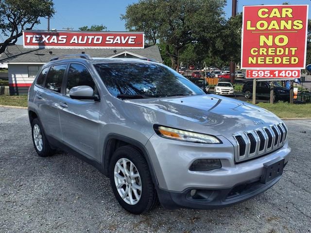 Used 2016 Jeep Cherokee Latitude w/ Comfort & Sound Group FWD image 1
