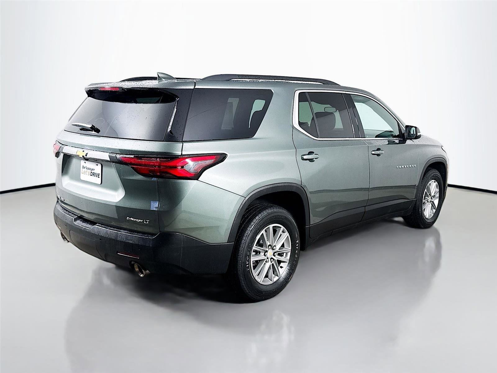 Used 2022 Chevrolet Traverse LT image 8