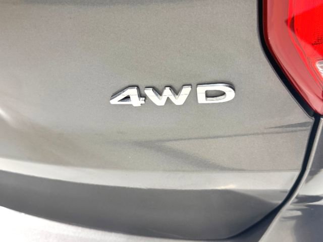 Used 2017 Ford Explorer XLT w/ Equipment Group 201A image 10