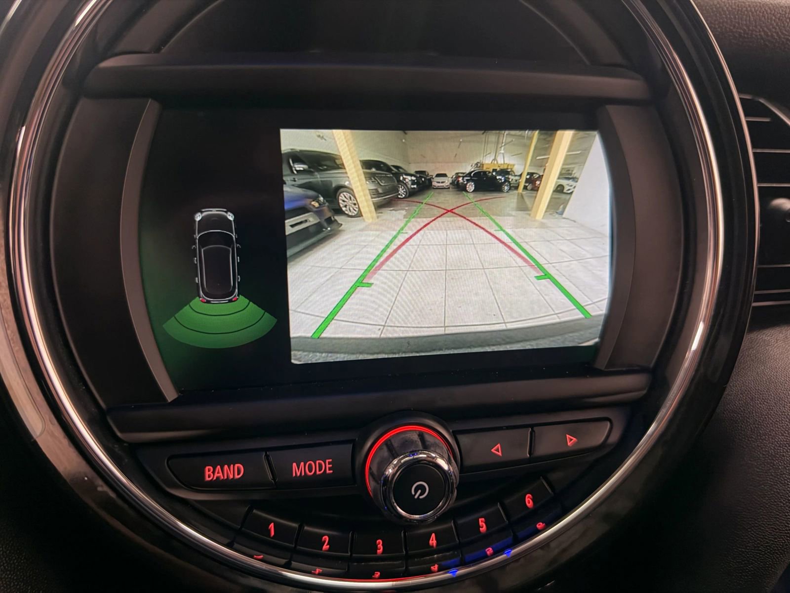 Used 2021 MINI Cooper 4-Door Hardtop image 28