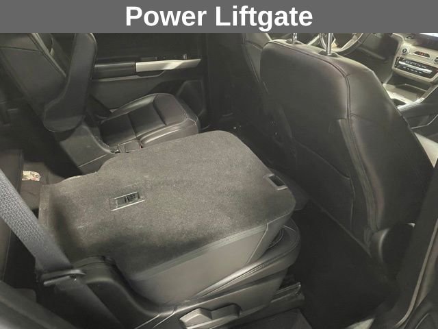 Used 2021 Ford Explorer XLT w/ Equipment Group 202A image 16