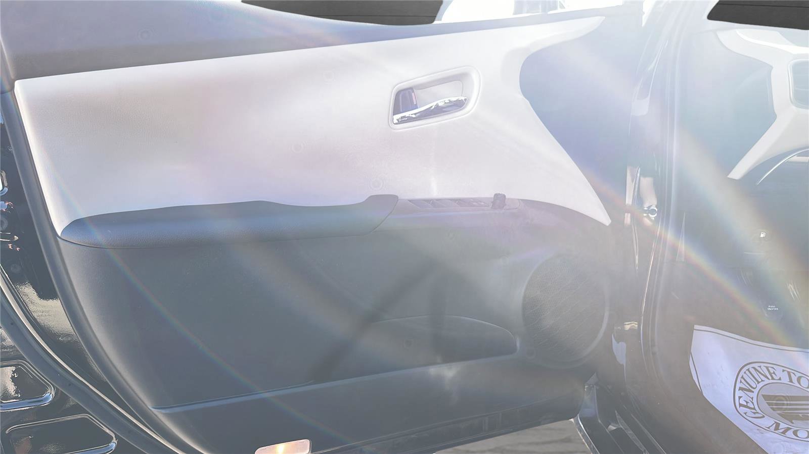 Used 2019 Toyota Prius XLE image 13