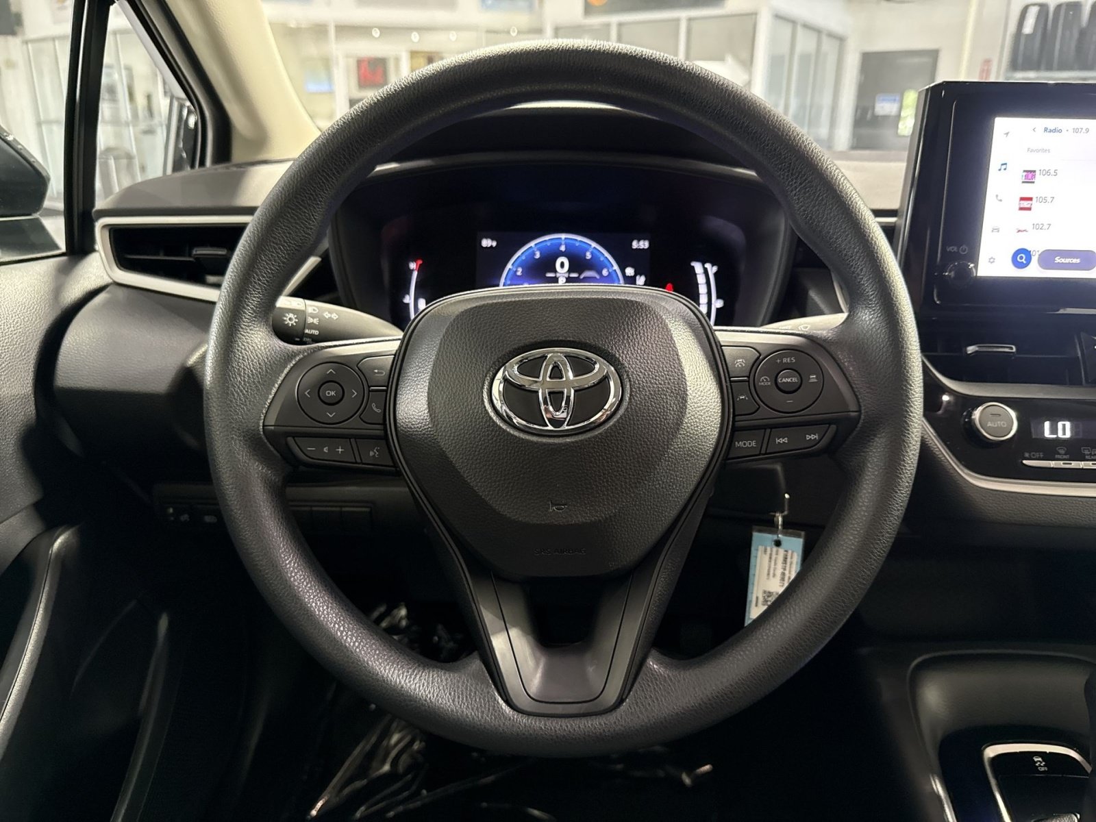 Used 2026 Toyota Corolla LE FWD image 15