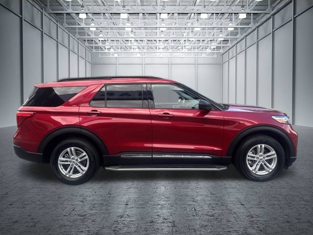 Used 2022 Ford Explorer XLT w/ Equipment Group 202A AWD/4WD image 6