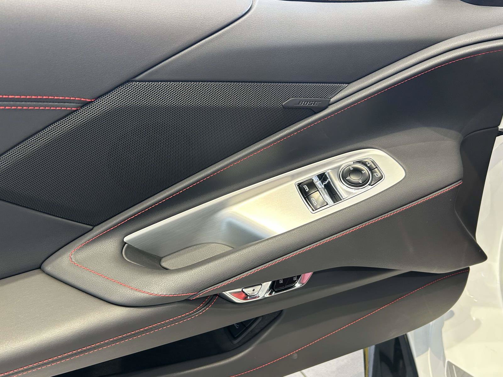 Used 2025 Chevrolet Corvette E-Ray AWD/4WD image 18