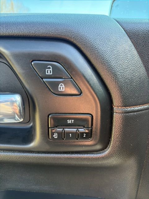 Used 2021 GMC Sierra 1500 AT4 w/ AT4 Premium Package image 18