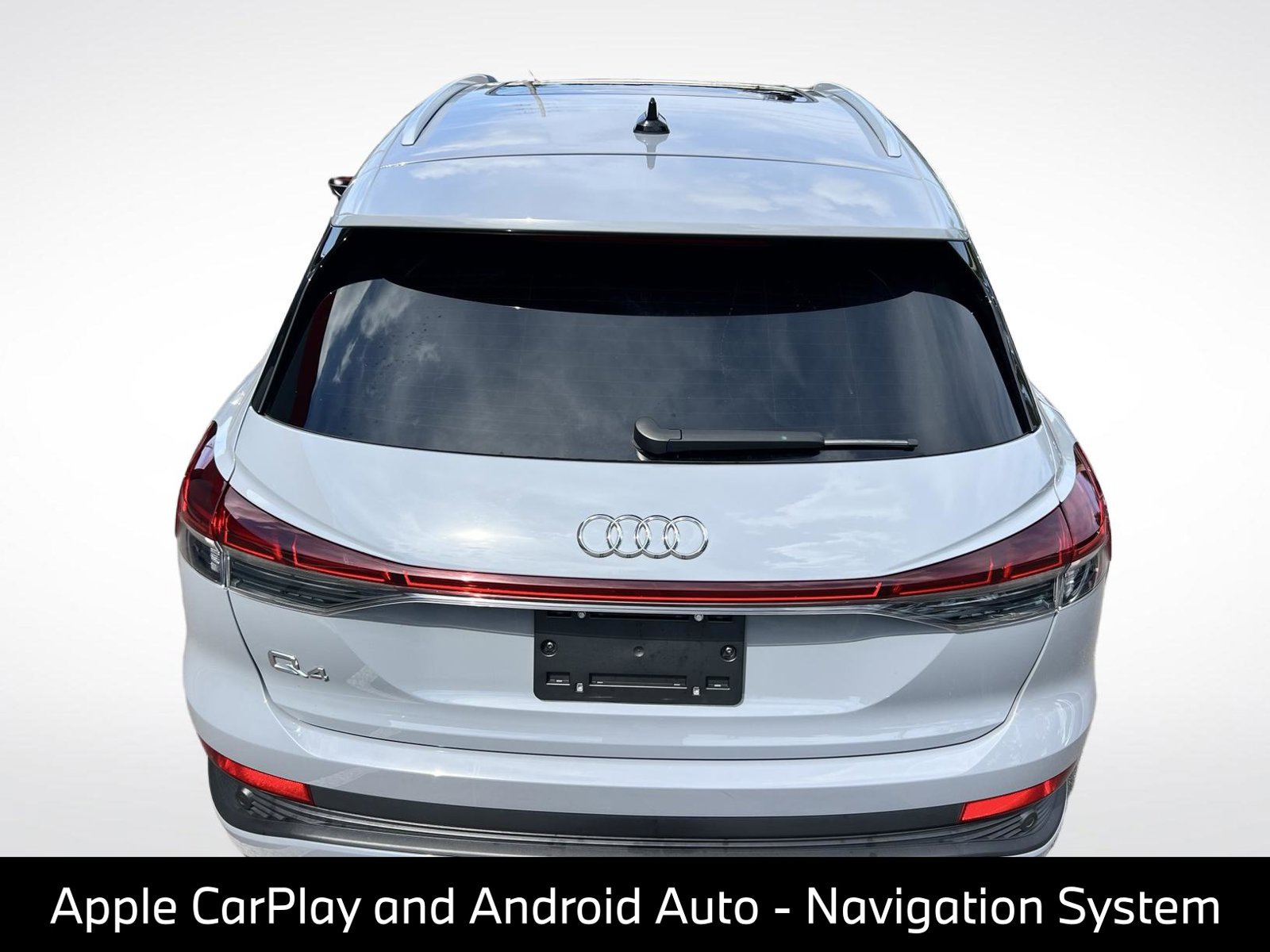 Used 2024 Audi Q4 e-tron Premium Plus RWD image 8