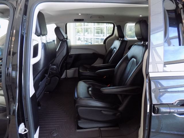 Used 2022 Chrysler Pacifica Touring-L image 20