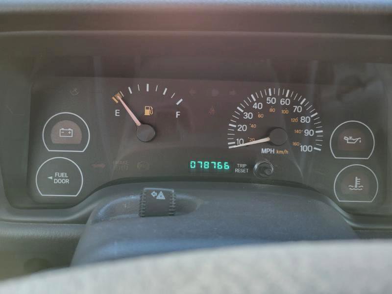 Used 2000 Jeep Cherokee SE image 42