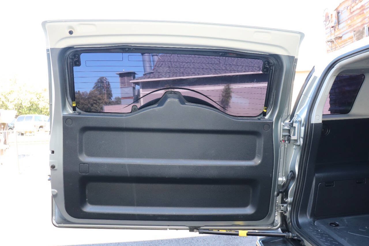 Used 2010 Toyota FJ Cruiser 4WD image 38