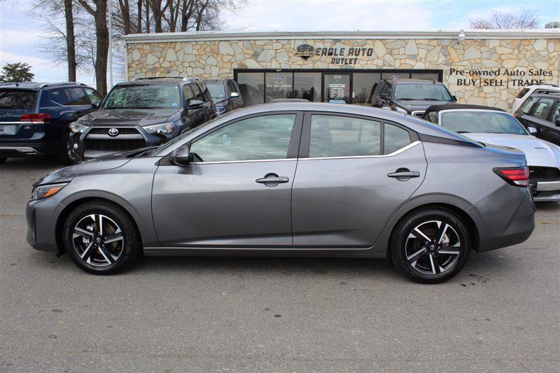 Used 2024 Nissan Sentra SV image 4