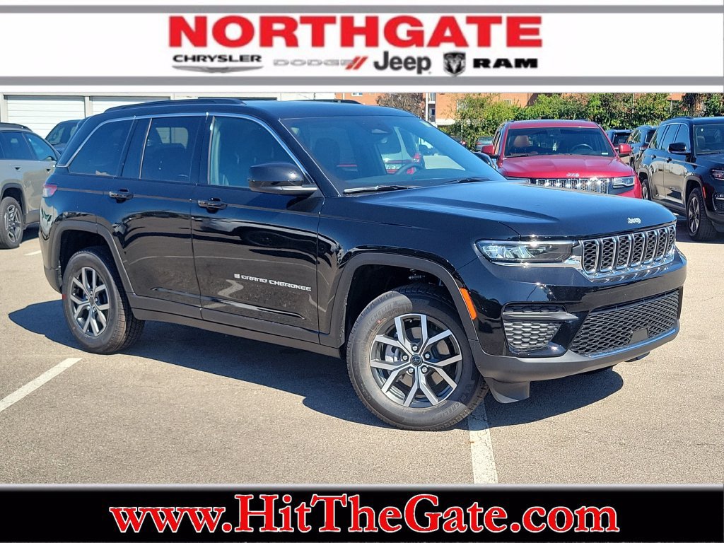 New 2027 Jeep Grand Cherokee Laredo X AWD/4WD image 1