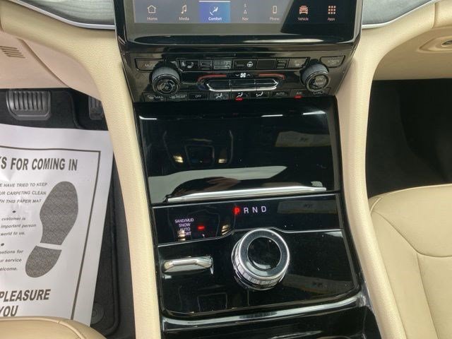 Certified 2023 Jeep Grand Cherokee L Limited w/ Black Appearance Package AWD/4WD image 18