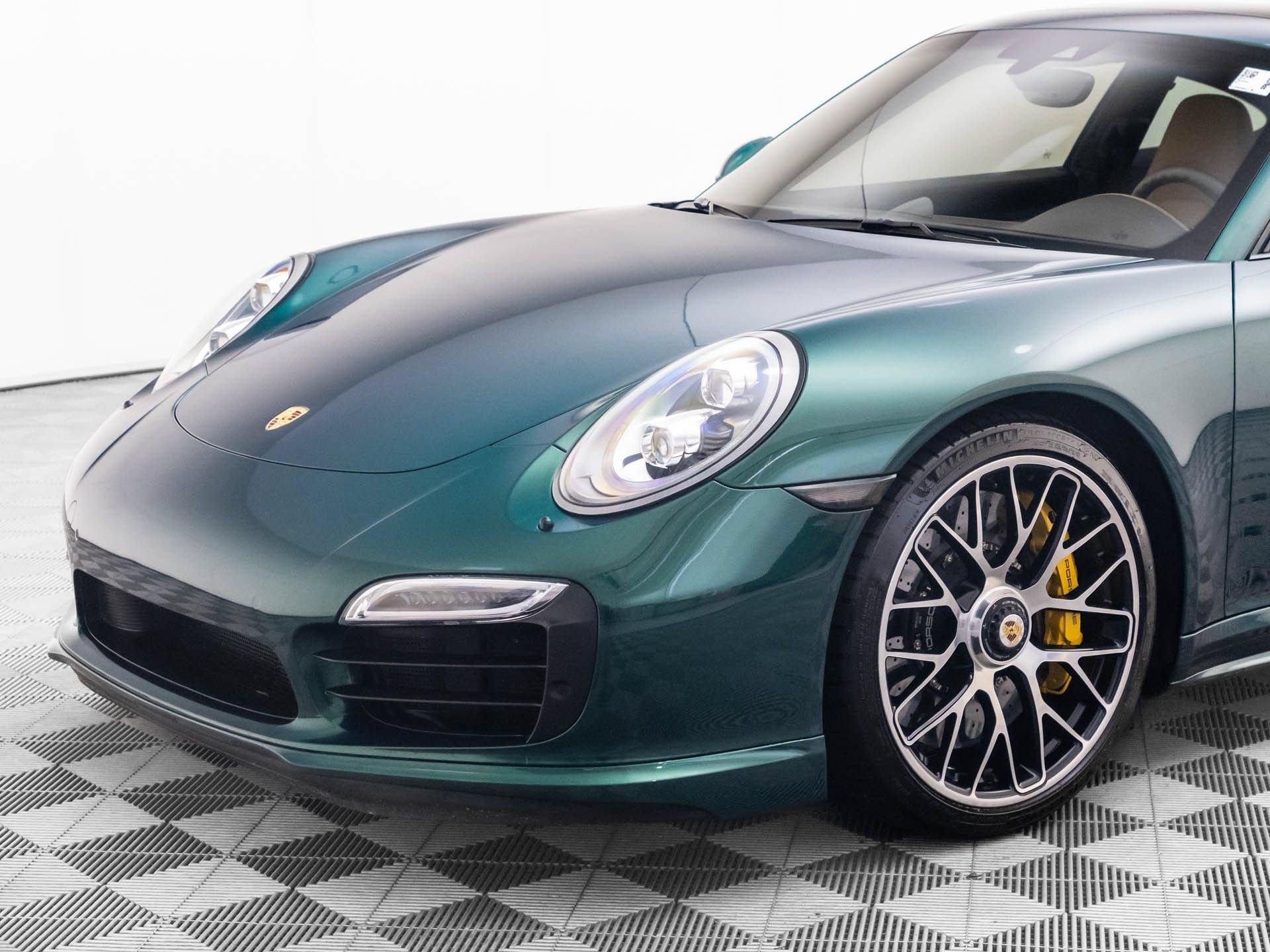 Used 2015 Porsche 911 Turbo S AWD/4WD image 37