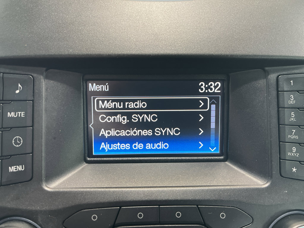 Used 2017 Ford Edge SE FWD image 21