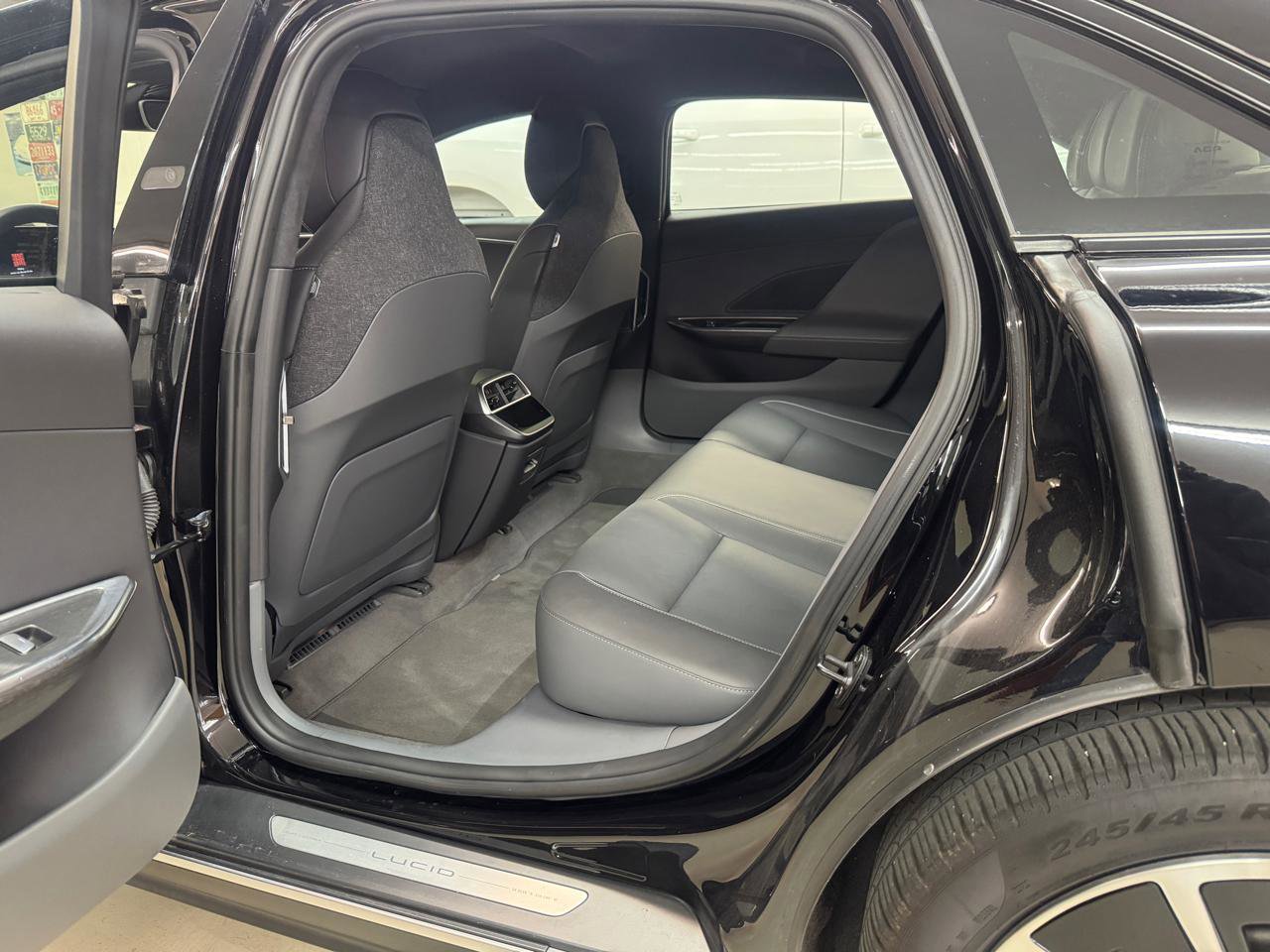 Used 2023 Lucid Air Touring AWD/4WD image 9