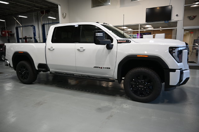 New 2026 GMC Sierra 2500 AT4 w/ AT4 Premium Plus Package AWD/4WD image 4