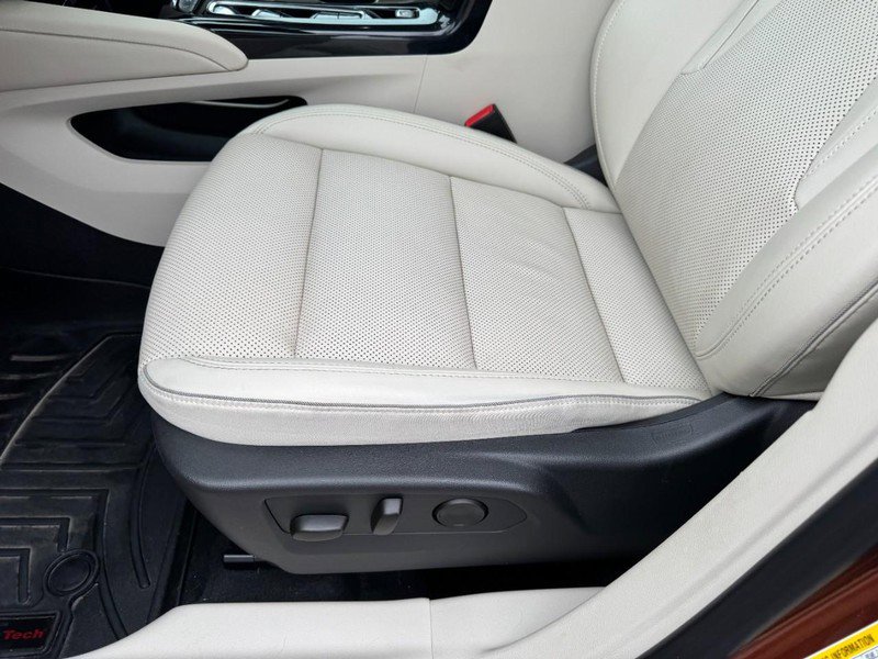 Used 2022 Buick Envision Essence w/ Technology Package I AWD/4WD image 26