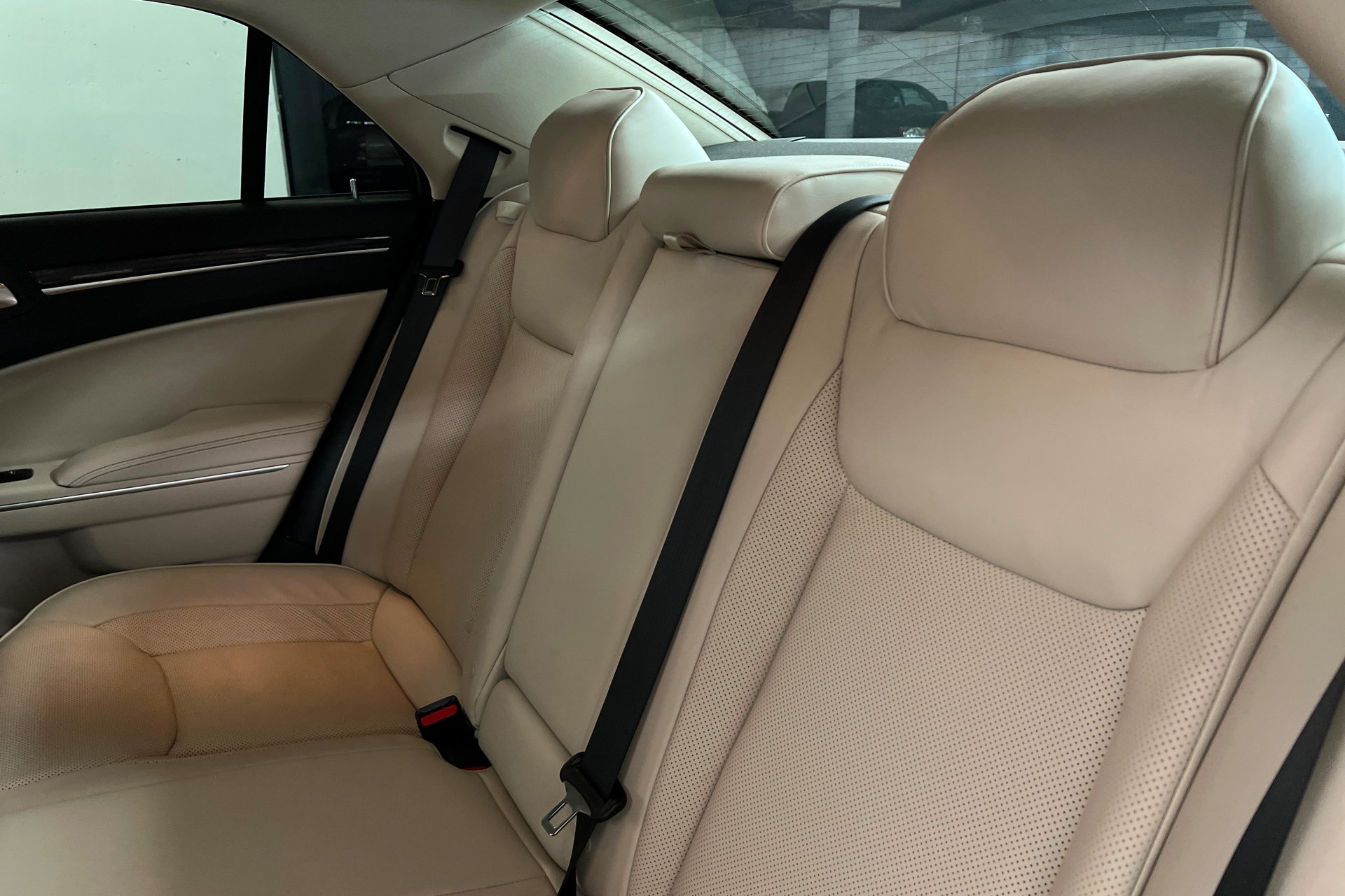 Certified 2022 Chrysler 300 Touring L w/ Comfort Group RWD image 20