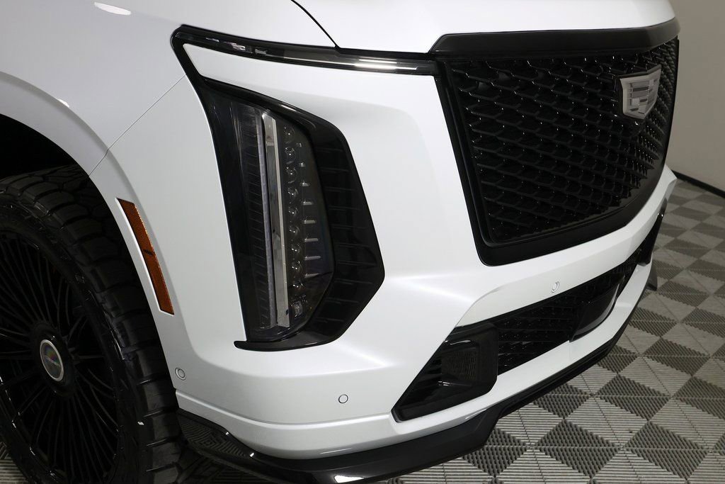 Used 2026 Cadillac Escalade ESV V image 51