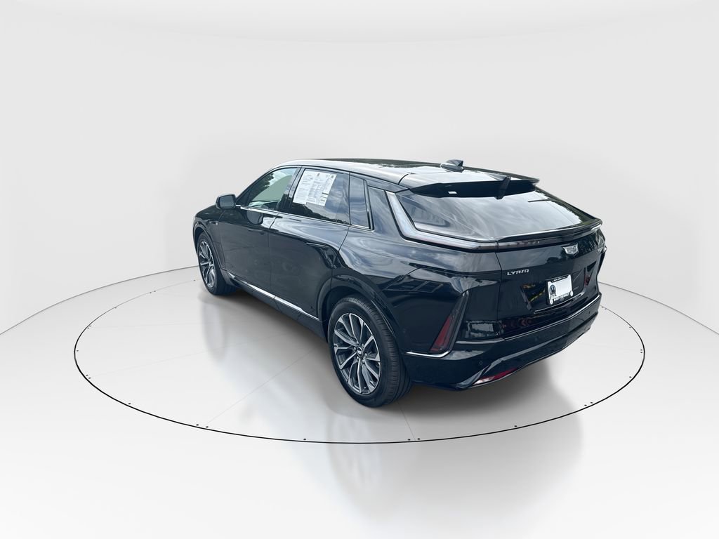 Used 2025 Cadillac Lyriq Sport AWD/4WD image 6