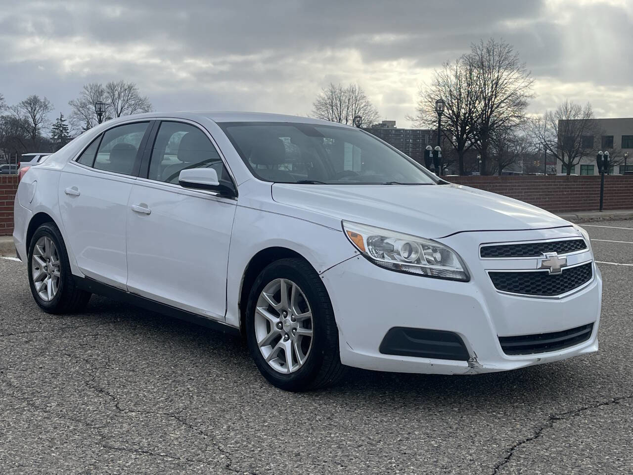 Used 2013 Chevrolet Malibu Eco w/ Power Convenience Package image 4