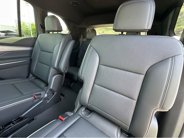 New 2026 Buick Enclave Preferred w/ Power Package image 9