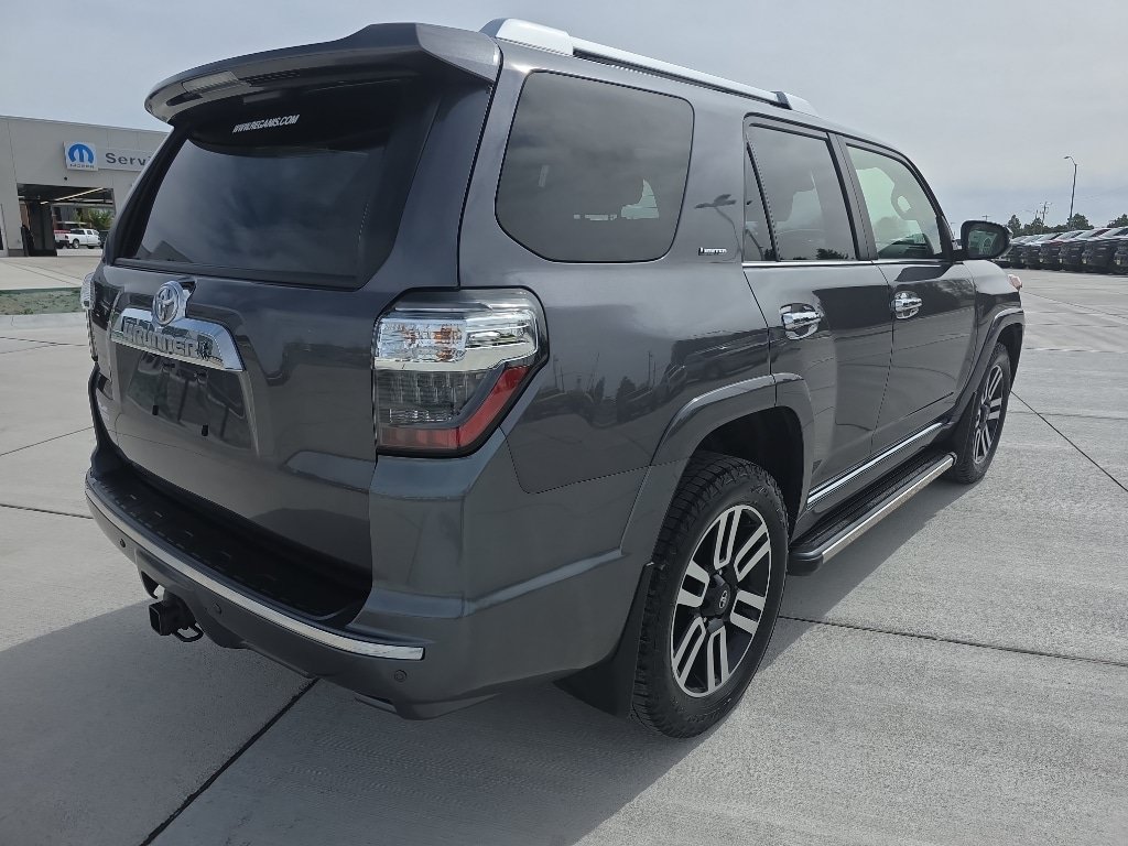 Used 2022 Toyota 4Runner Limited AWD/4WD image 5