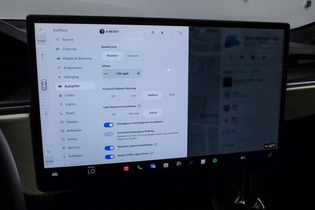Used 2023 Tesla Model S Plaid image 29