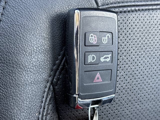 Used 2023 Land Rover Defender 90 S AWD/4WD image 25