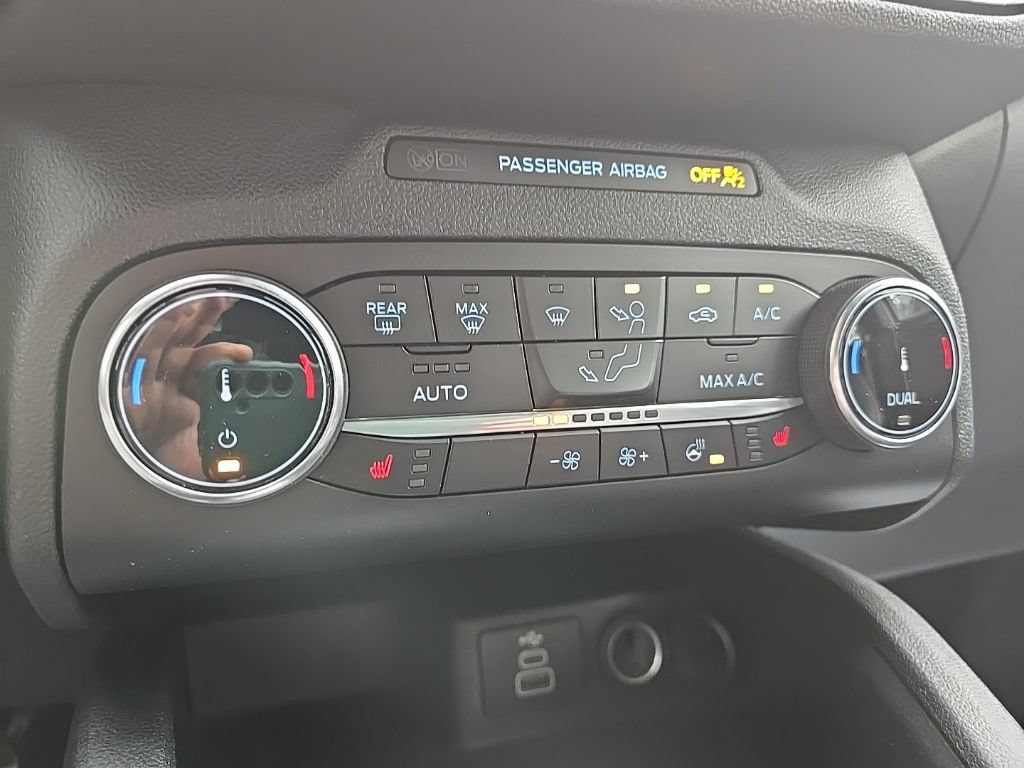 Used 2024 Ford Escape ST-Line AWD/4WD image 25