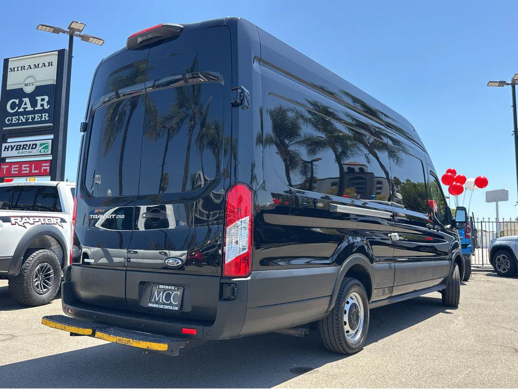 Used 2023 Ford Transit 250 148 High Roof Extended w/ Load Area Protection Package RWD image 12