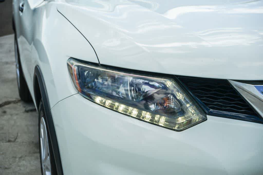 Used 2016 Nissan Rogue S FWD image 10