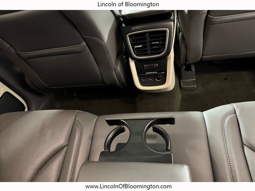 Used 2019 Lincoln Nautilus Reserve AWD/4WD image 12