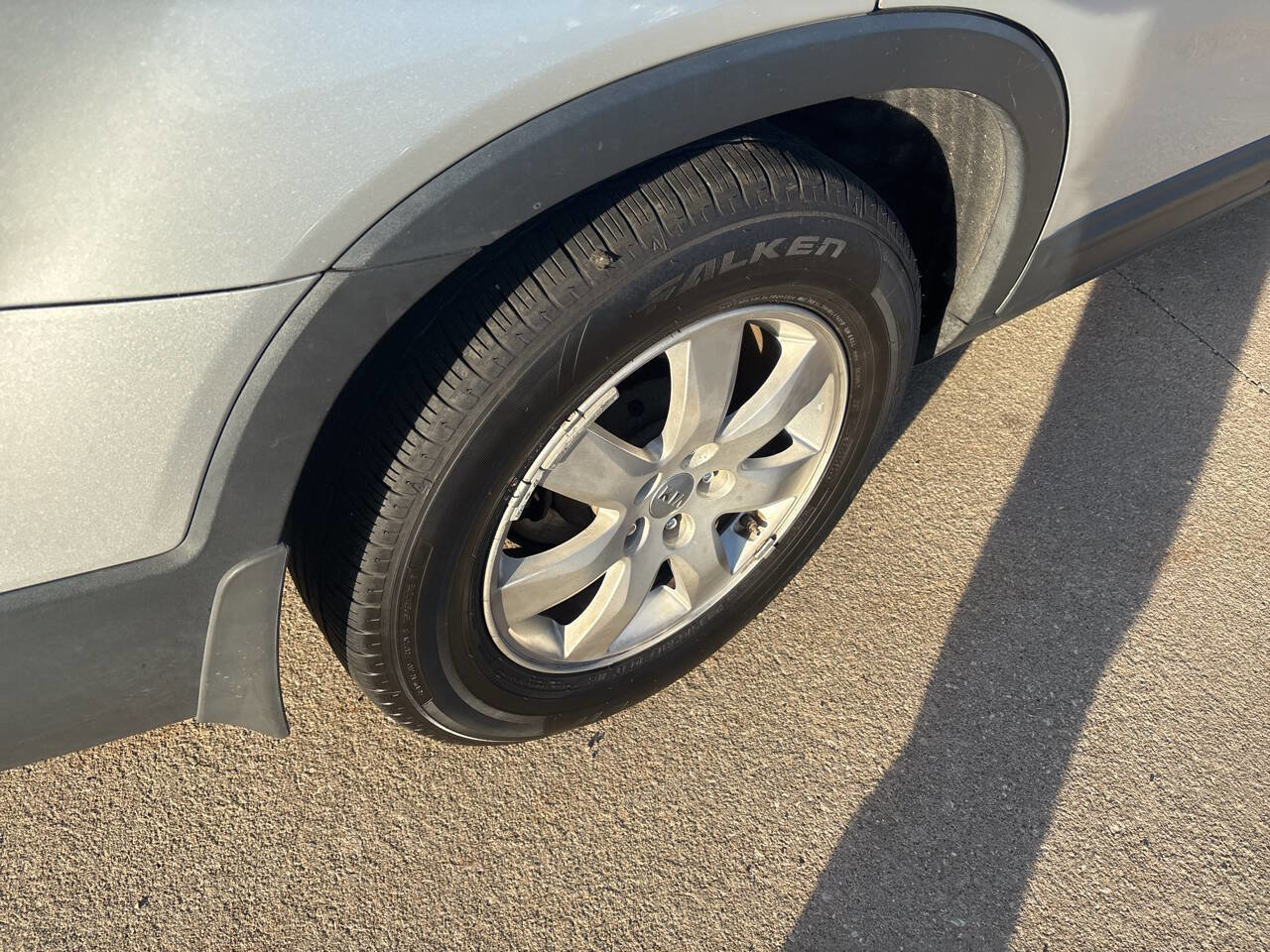 Used 2013 Kia Sorento LX w/ Convenience Pkg image 11