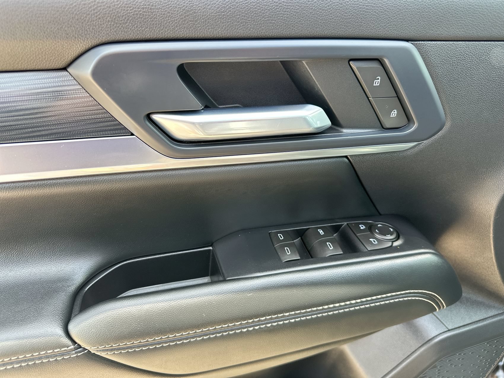 Used 2026 GMC Terrain Elevation FWD image 13