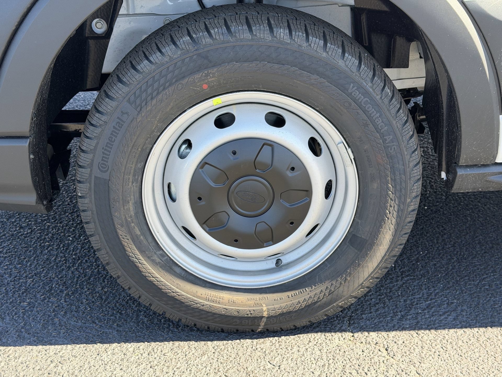 New 2026 Ford Transit 250 Low Roof RWD image 27