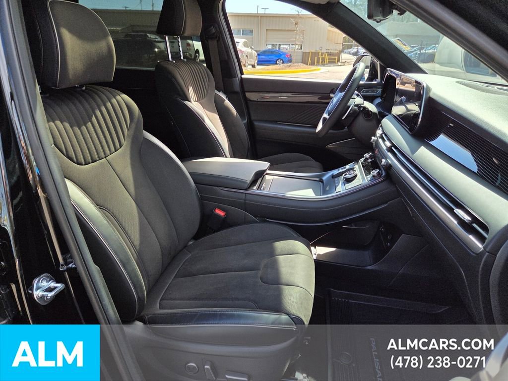 Used 2025 Hyundai Palisade Calligraphy image 16