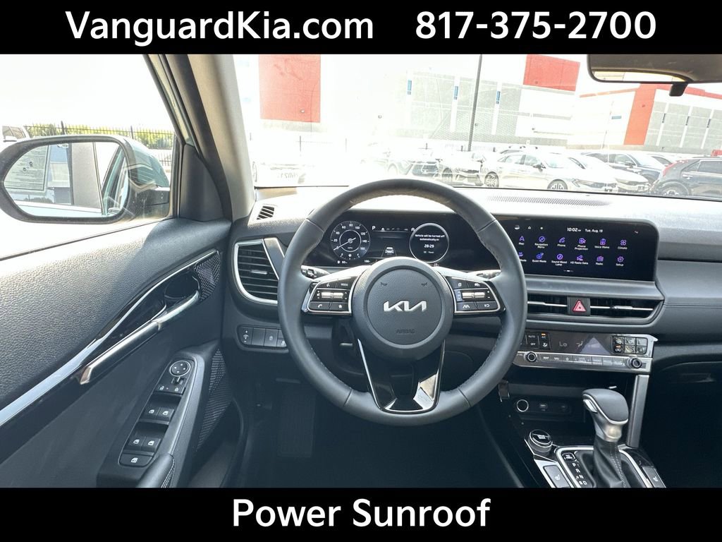 Certified 2026 Kia Seltos EX w/ EX Sunroof Package FWD image 13